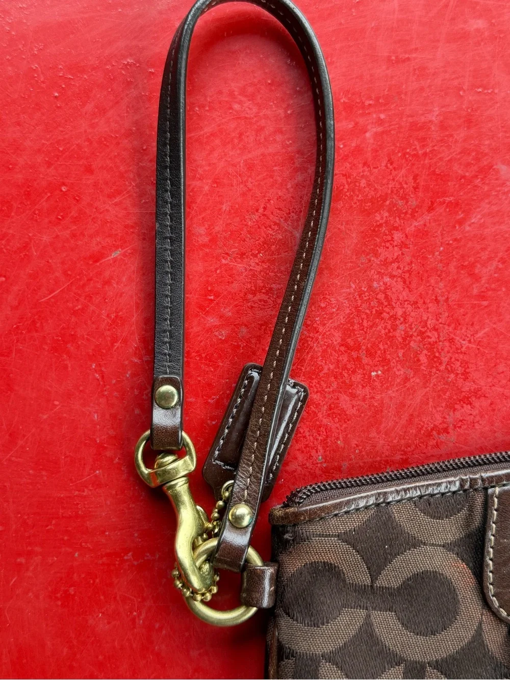 Vintage Coach Madison Op Art Signature Pleated Wristlet Chocolate Brown 41988